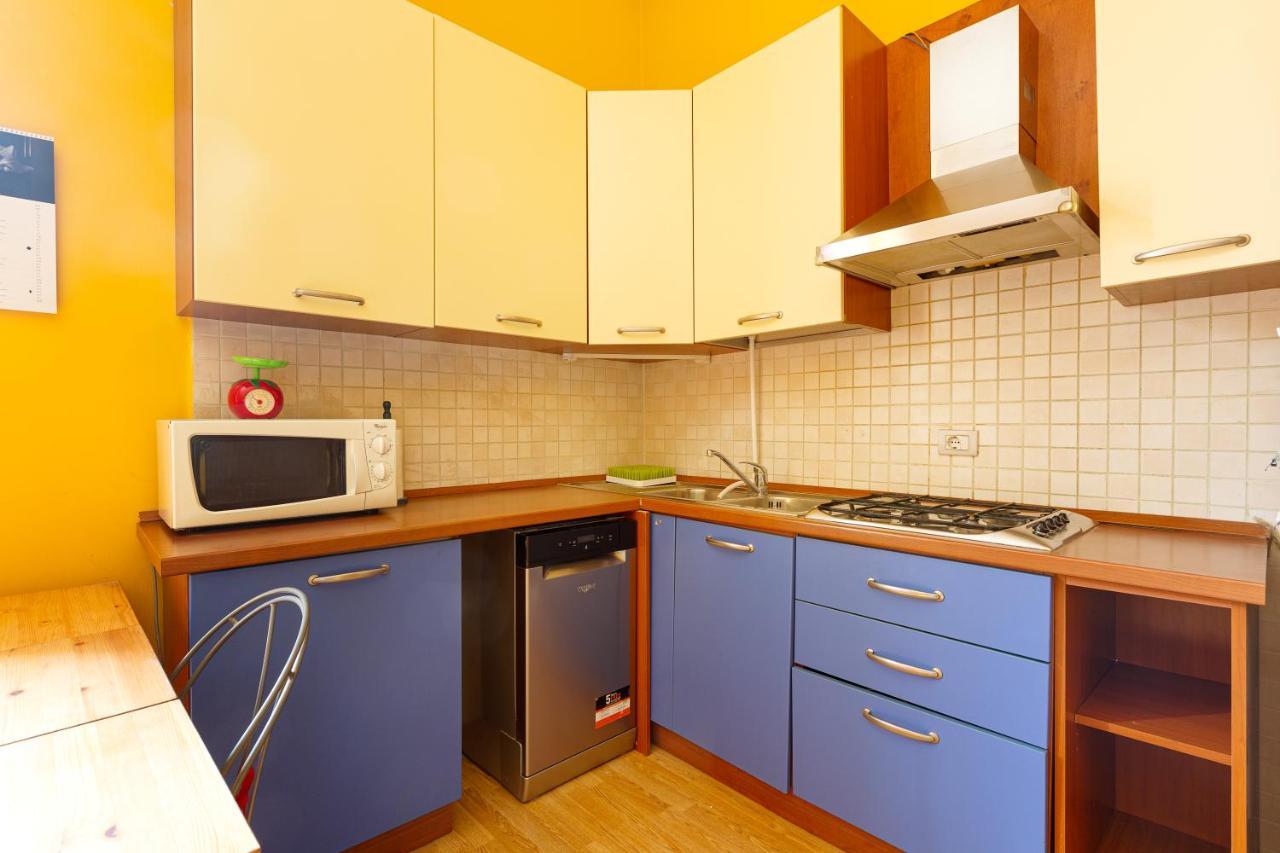 Milano Viale Umbria Colorful Apartment Екстер'єр фото
